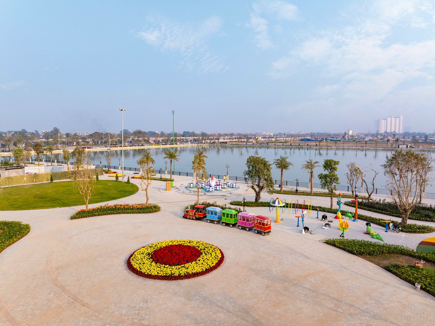 tiến độ vin cổ loa công viên thần tiên.jpg